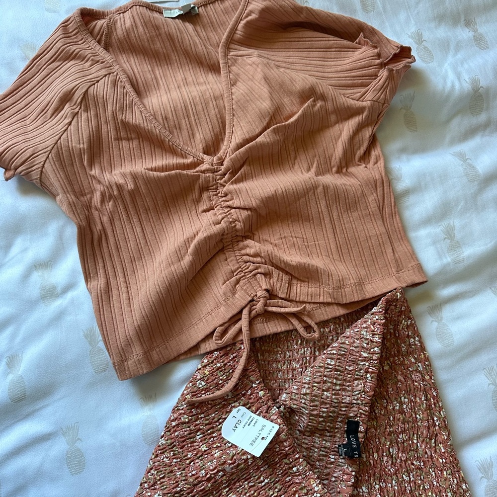 Floral crop top and skirt set, size large, dusty pink top with floral skirt